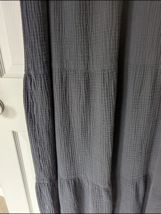 Black Sleeveless Ruffle Maxi Dress - Women - Picture 4 of 5